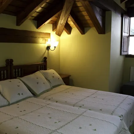 ポサダ フエンテデヴィラ 3* Pechón