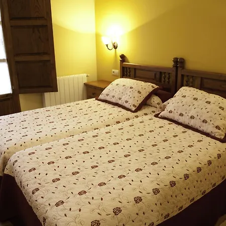 ポサダ フエンテデヴィラ 3* Pechón